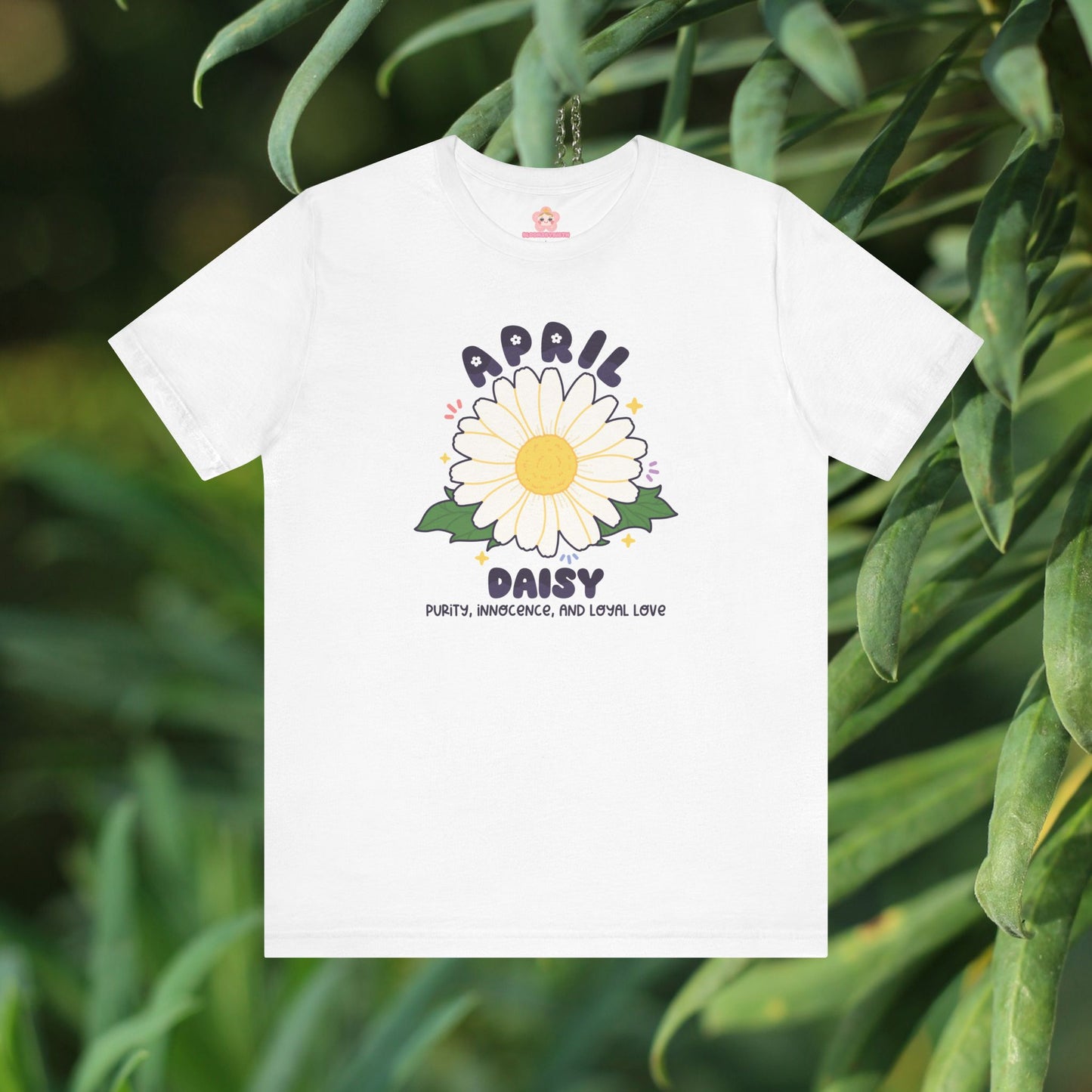 April Birth Flower T-Shirt | Daisy | Unique Birthday Gifts for Her | BloomsByBirth Floral Tees